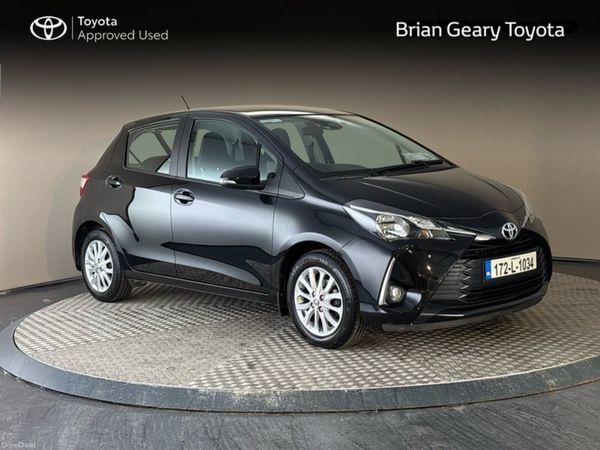 Toyota Yaris Hatchback, Petrol, 2017, Black