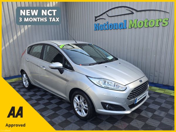 Ford Fiesta Hatchback, Petrol, 2016, Silver