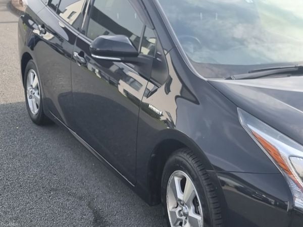 Toyota Prius Hatchback, Petrol Hybrid, 2016, Black