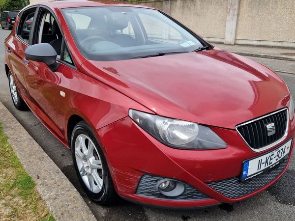 SEAT Ibiza MPV, Petrol, 2011, Red