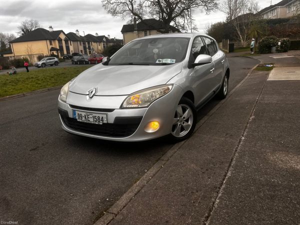 Renault Megane Hatchback, Diesel, 2009, Silver