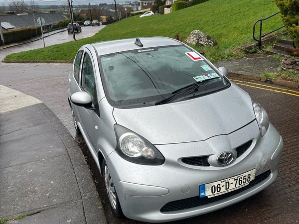 Toyota Aygo Hatchback, Petrol, 2006, Silver