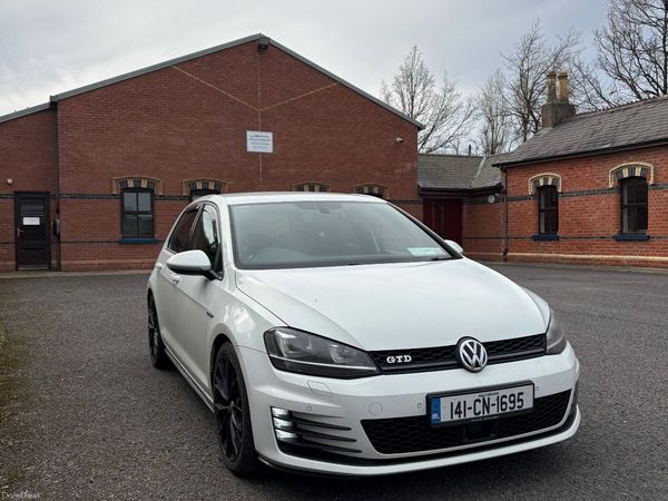 Volkswagen Golf Hatchback, Diesel, 2014, White