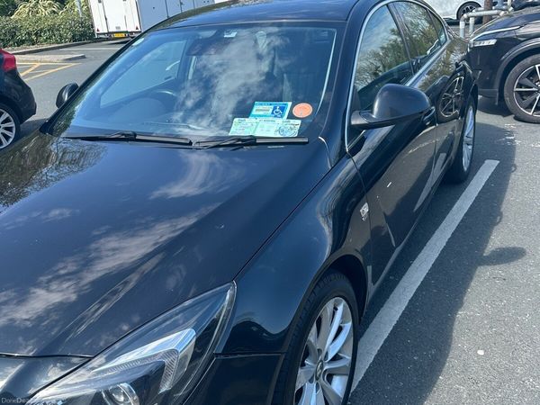 Vauxhall Insignia Hatchback, Diesel, 2016, Black