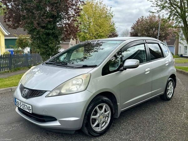 Honda Fit Hatchback, Petrol, 2008, Silver