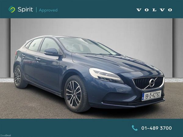 Volvo V40 Hatchback, Petrol, 2019, Blue