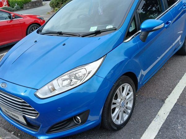 Ford Fiesta Hatchback, Petrol, 2013, Blue
