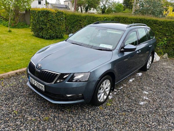 Skoda Octavia Estate, Diesel, 2018, Grey