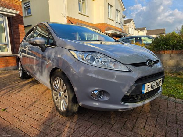 Ford Fiesta Hatchback, Diesel, 2010, Silver
