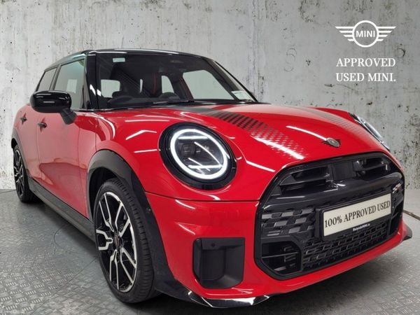 Mini Cooper Hatchback, Petrol, 2025, Red
