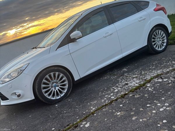 Ford Focus Hatchback, Diesel, 2012, White