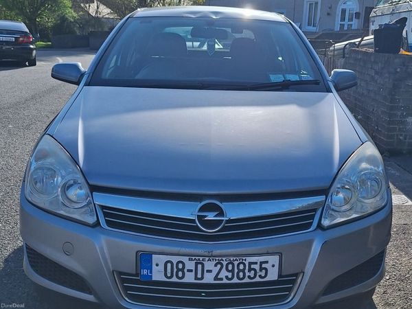 Opel Astra Hatchback, Petrol, 2008, Silver