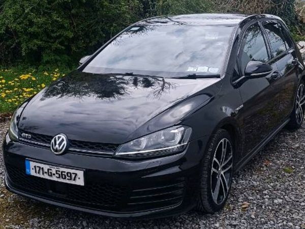 Volkswagen Golf Hatchback, Diesel, 2017, Black