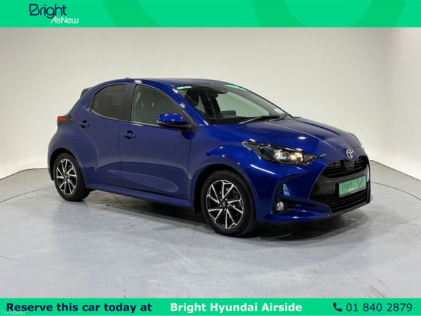 Toyota Yaris Hatchback, Petrol Hybrid, 2023, Blue