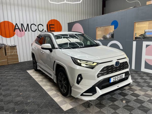 Toyota RAV4 SUV, Petrol Hybrid, 2023, White