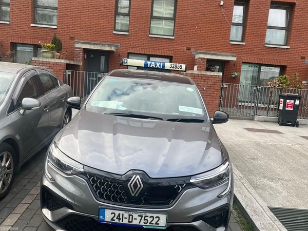 Renault Arkana Hatchback, Petrol, 2024, Grey