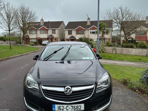 Vauxhall Insignia Hatchback, Diesel, 2016, Black