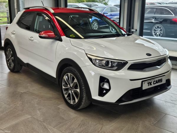 Kia Stonic Estate/Jeep, Petrol, 2018, White