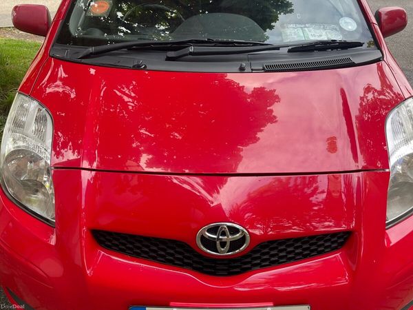 Toyota Yaris Hatchback, Diesel, 2009, Red