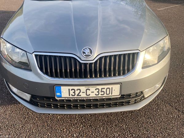Skoda Octavia Estate, Diesel, 2013, Grey