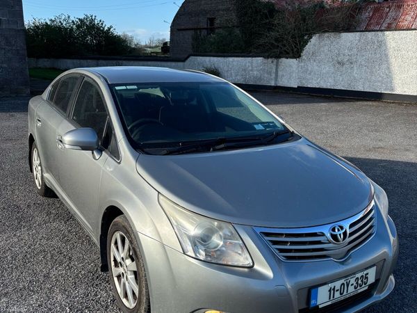 Toyota Avensis Saloon, Diesel, 2011, Grey