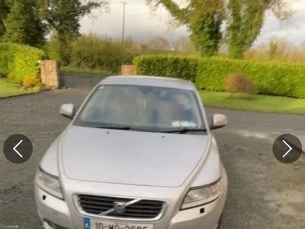 Volvo S40 Saloon, Diesel, 2010, Silver