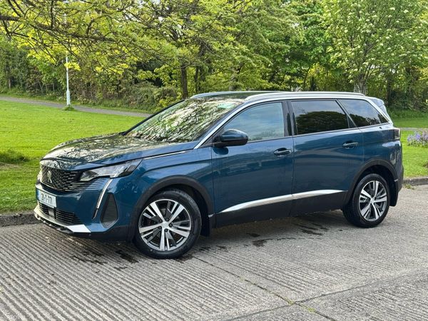 Peugeot 5008 MPV, Diesel, 2021, Blue
