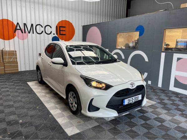 Toyota Yaris Hatchback, Petrol, 2021, White