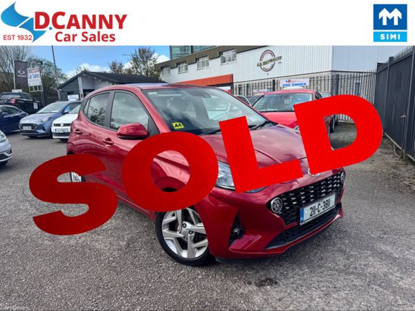 Hyundai i10 Hatchback, Petrol, 2021, Red