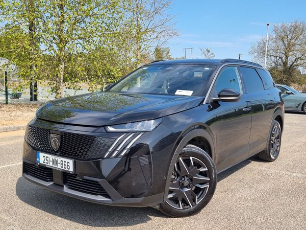 Peugeot 5008 MPV, Petrol, 2025, Black
