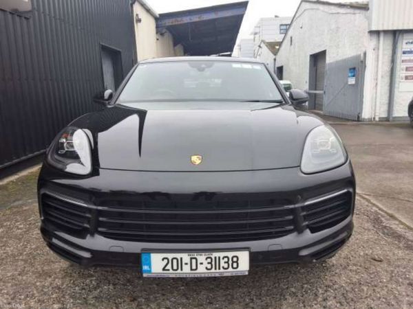 Porsche Cayenne SUV, Petrol Plug-in Hybrid, 2020, Black