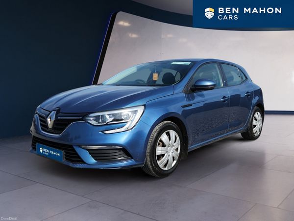Renault Megane Hatchback, Diesel, 2018, Blue