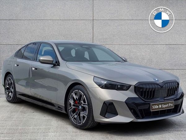 BMW 5-Series Saloon, Petrol Plug-in Hybrid, 2026, Grey