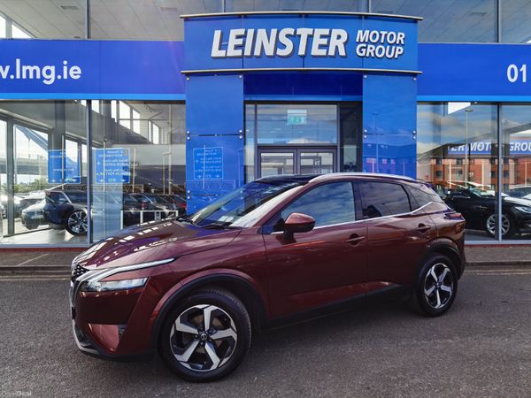 Nissan Qashqai Hatchback, Petrol, 2021, Red