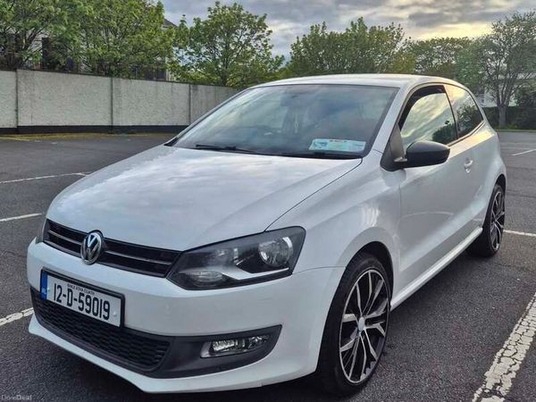Volkswagen Polo Hatchback, Petrol, 2012, White
