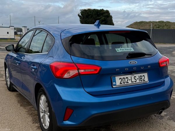 Ford Focus Hatchback, Diesel, 2020, Blue