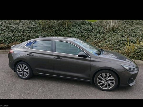 Hyundai i30 Hatchback, Petrol, 2018, Brown