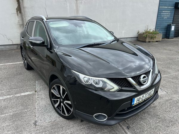 Nissan Qashqai Hatchback, Diesel, 2014, Black