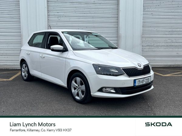 Skoda Fabia Hatchback, Petrol, 2017, White