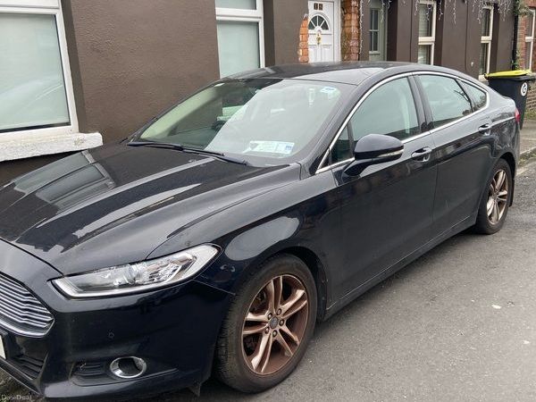 Ford Mondeo Hatchback, Diesel, 2015, Black