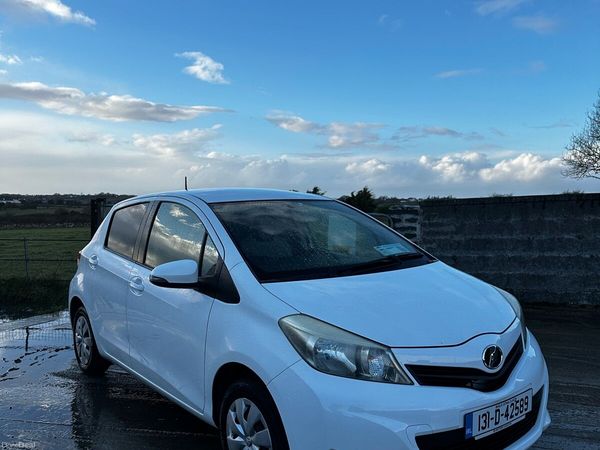 Toyota Vitz Hatchback, Petrol, 2013, White
