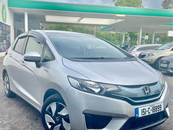 Honda Fit Hatchback, Petrol Hybrid, 2015, Silver