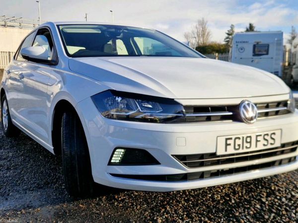 Volkswagen Polo Hatchback, Petrol, 2019, White