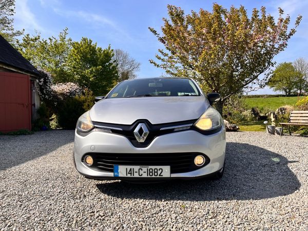 Renault Clio Hatchback, Petrol, 2014, Silver