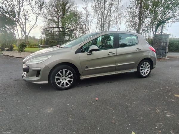 Peugeot 308 Hatchback, Diesel, 2011, Grey