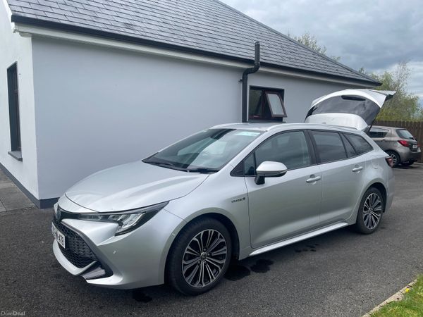 Toyota Corolla Estate, Petrol Hybrid, 2020, Silver