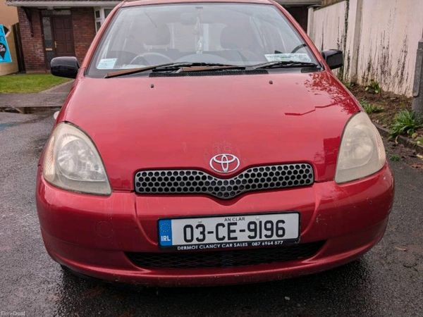 Toyota Yaris Hatchback, Petrol, 2003, Red