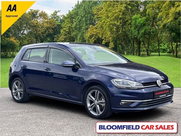 Volkswagen Golf Hatchback, Petrol, 2020, Blue