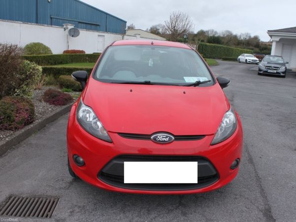 Ford Fiesta Hatchback, Petrol, 2011, Red