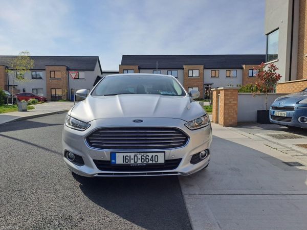Ford Mondeo Hatchback, Diesel, 2016, Silver